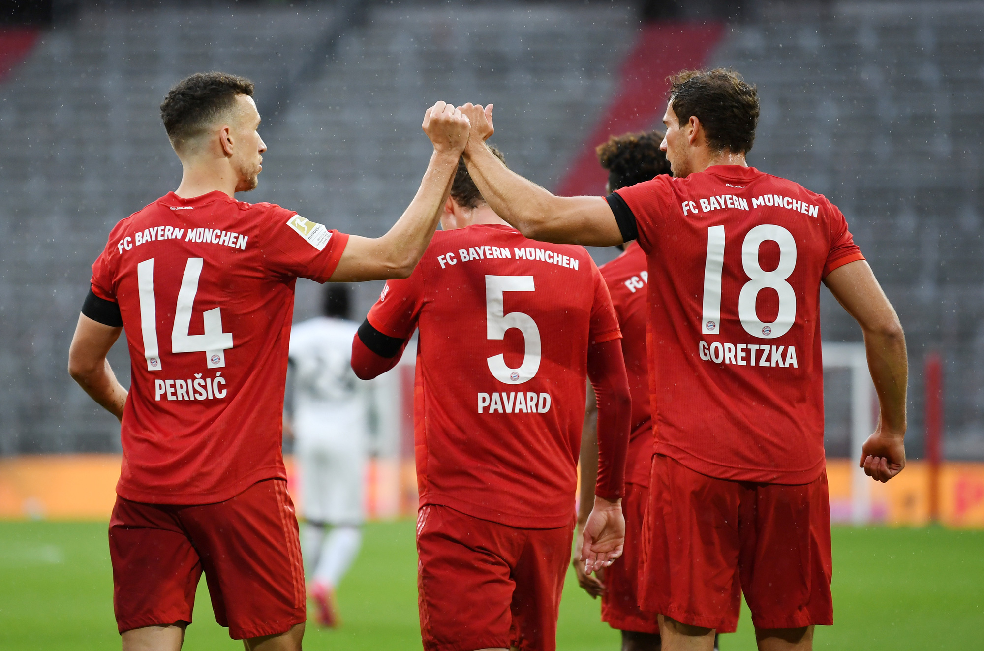 Bayern Munich thắng hủy diệt, chờ siêu kinh điển Bundesliga - Ảnh 4.