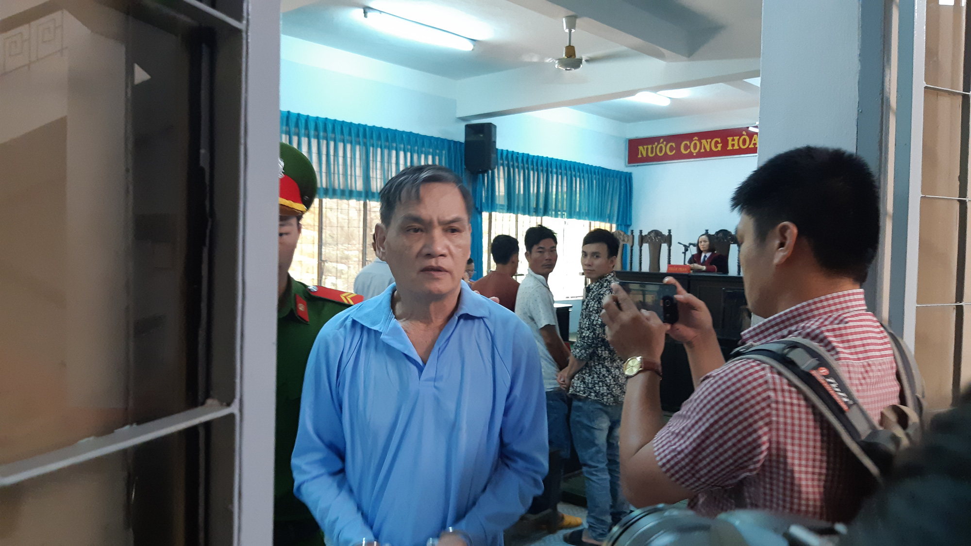Đưa vụ ông chủ hiếp dâm cô gái khuyết tật làm thuê ra xét xử