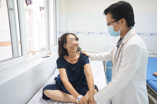 Người đàn bà 51 tuổi tưởng có bầu, vào viện thì bất ngờ sau kết luận của bác sĩ - Ảnh 1.