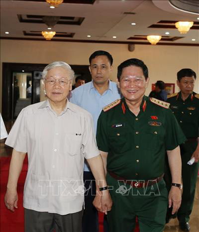 Ch&ugrave;m ảnh Tổng B&iacute; thư, Chủ tịch nước Nguyễn Ph&uacute; Trọng chủ tr&igrave; Hội nghị Qu&acirc;n ủy Trung ương - Ảnh 2.