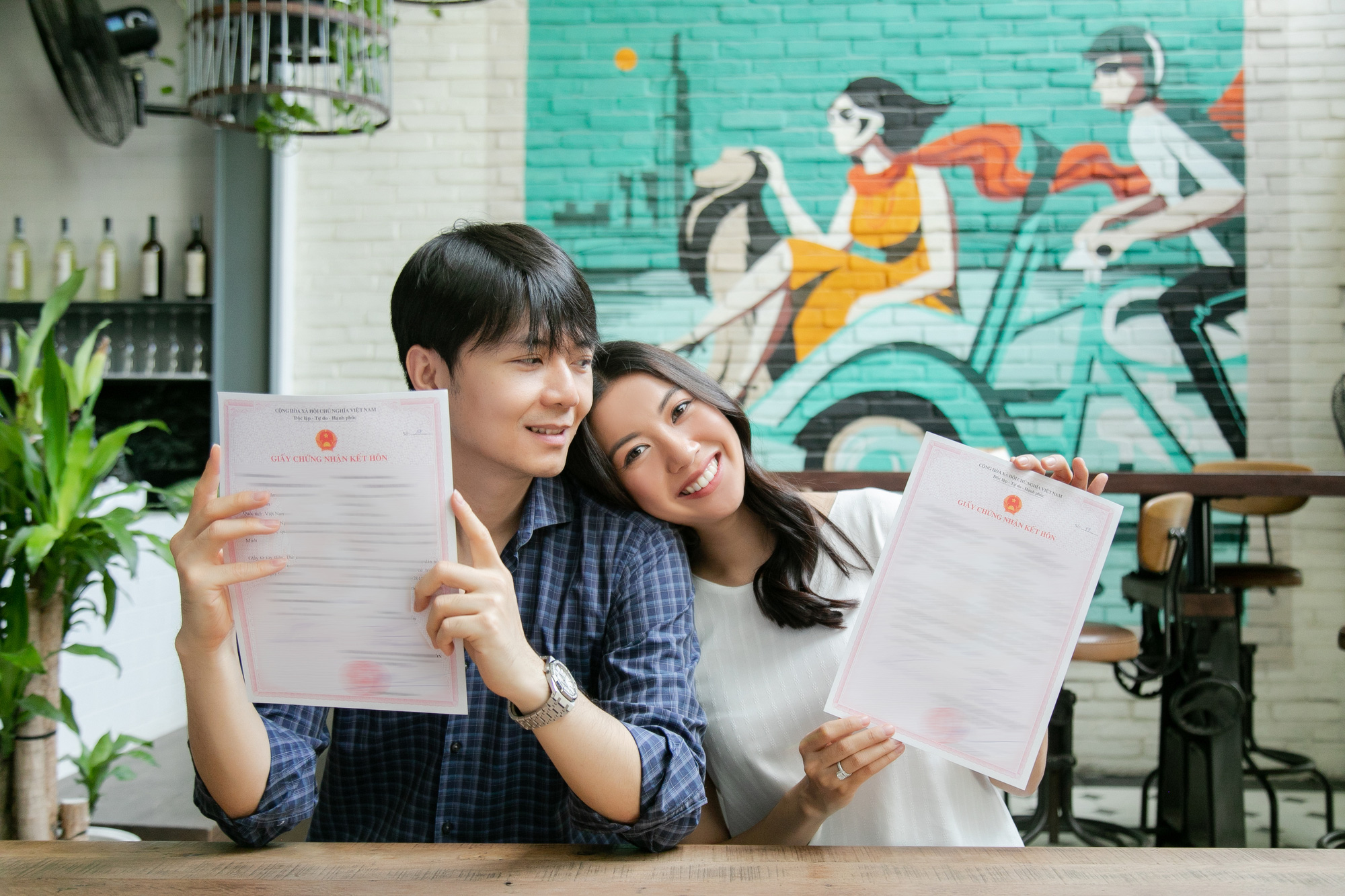 Á hậu Thúy Vân tiết lộ "ngày trọng đại"