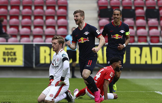 Timo Werner lập hat-trick, Liverpool "bỏng mắt" với sao RB Leipzig