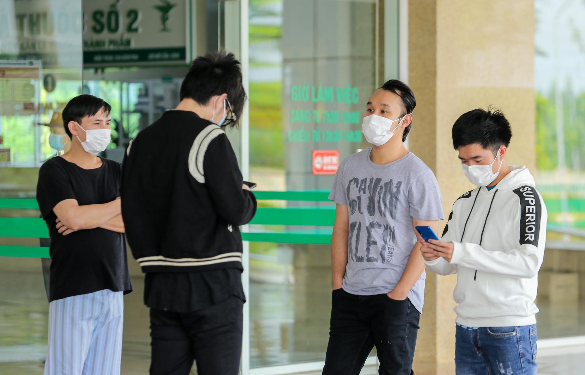 Bác gái bệnh nhân 17: Tôi mang ơn các y bác sĩ đã cứu sống tôi - Ảnh 15.