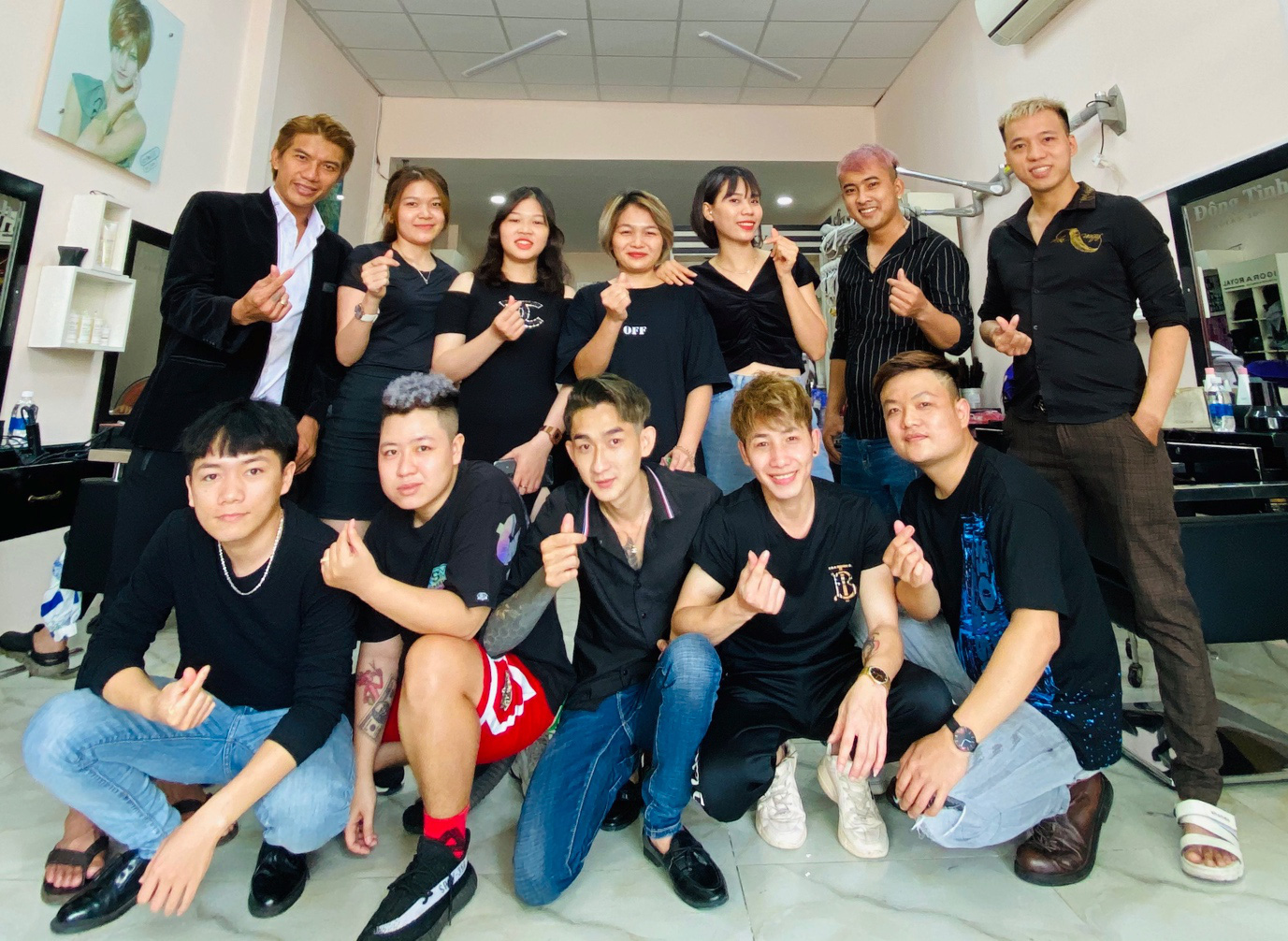 SALON H&ugrave;ng Đ&ocirc;ng Tinh: Nơi vẻ đẹp thăng hoa - Ảnh 1.