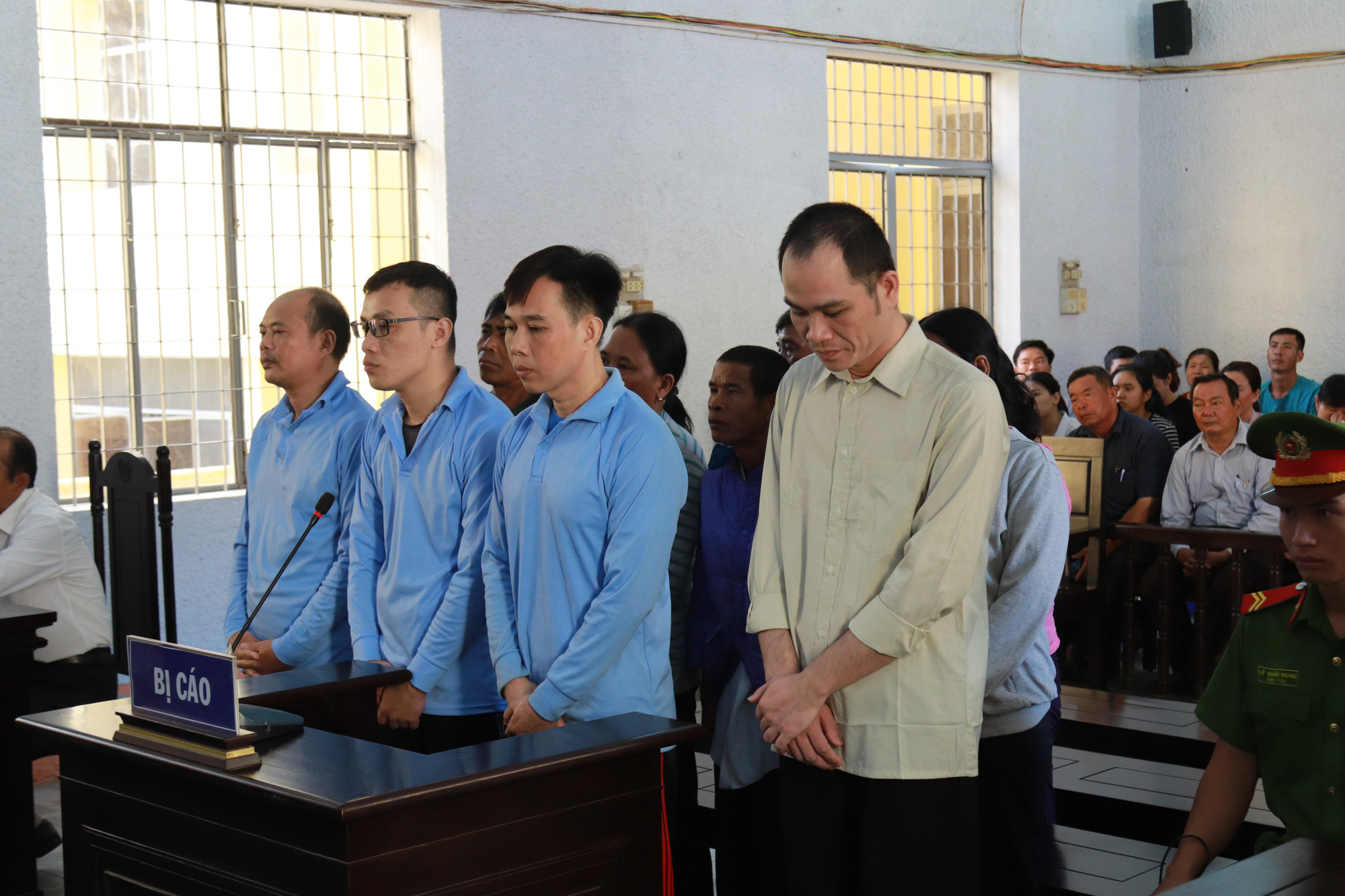 Nhiều cán bộ và người dân "bắt tay" chiếm đoạt tiền của dự án ngàn tỉ