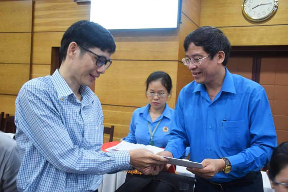 Tiếp sức đoàn viên - lao động khó khăn