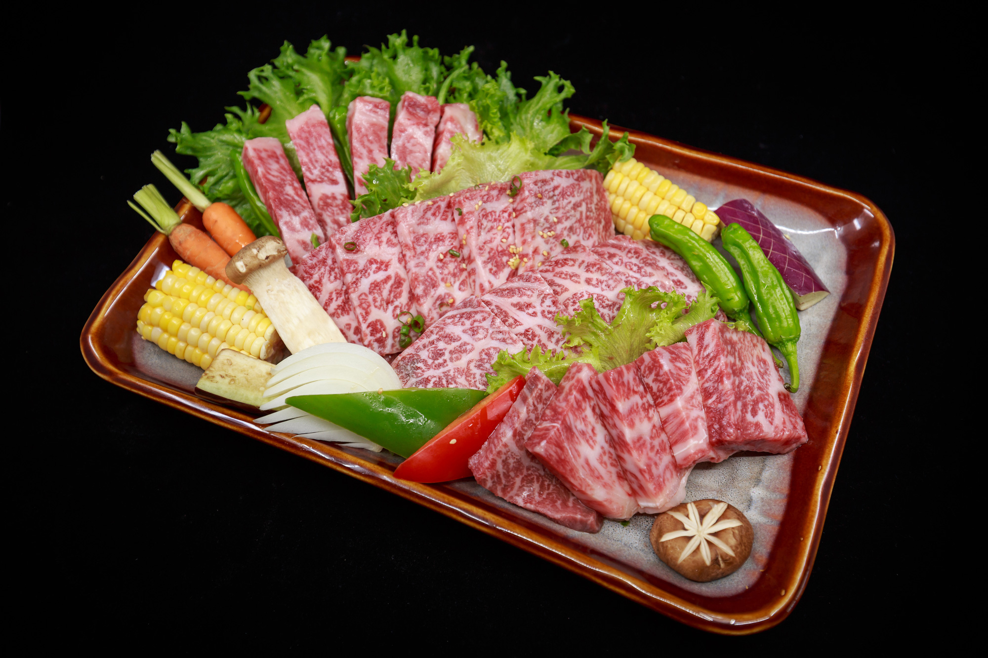 Thưởng thức thịt b&ograve; Nhật thượng hạng tại nh&agrave; h&agrave;ng BBQ Nhật Bản KOKUGYU - Ảnh 4.