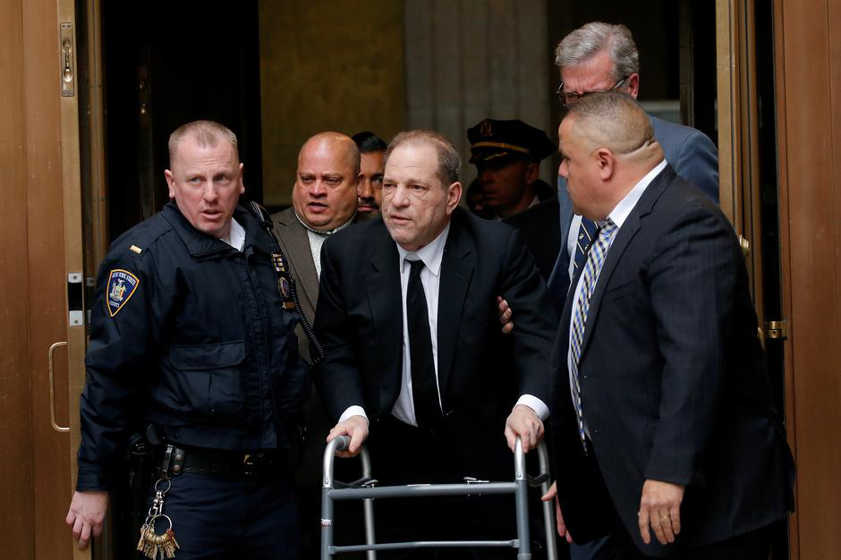 “Ông trùm” Hollywood Harvey Weinstein tiếp tục bị kiện hiếp dâm - Ảnh 2.