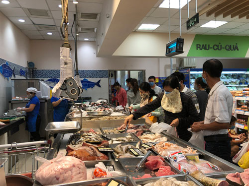 Sức mua bật lên trong 4 ngày nghỉ lễ