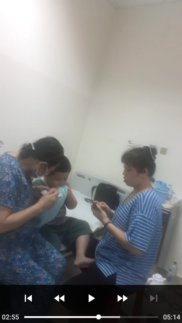 TP HCM: Nhiều người nhập viện sau khi ăn bánh mì