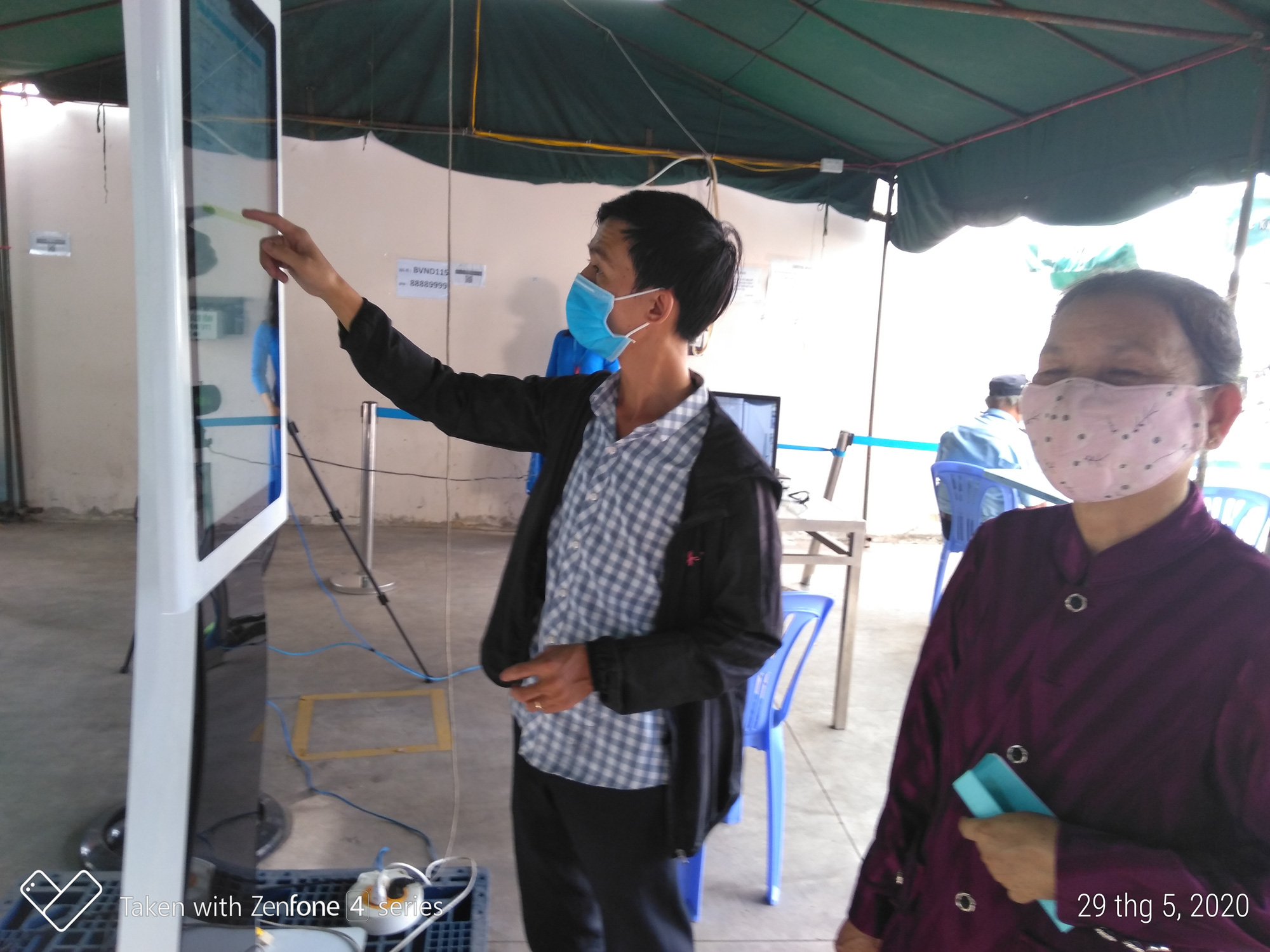 Covid-19: Một bệnh nhân ở TP HCM 2 lần dương tính sau khi xuất viện - Ảnh 1.