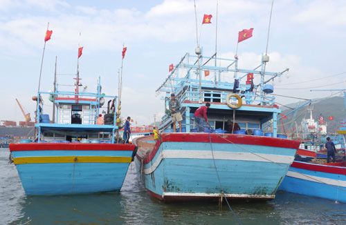 &ldquo;Một triệu l&aacute; cờ Tổ quốc c&ugrave;ng ngư d&acirc;n b&aacute;m biển&rdquo;: Vươn khơi c&ugrave;ng cờ Tổ quốc - Ảnh 2.