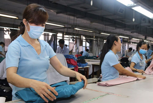 Khuyến c&aacute;o người lao động kh&ocirc;ng n&ecirc;n nhận BHXH một lần - Ảnh 1.