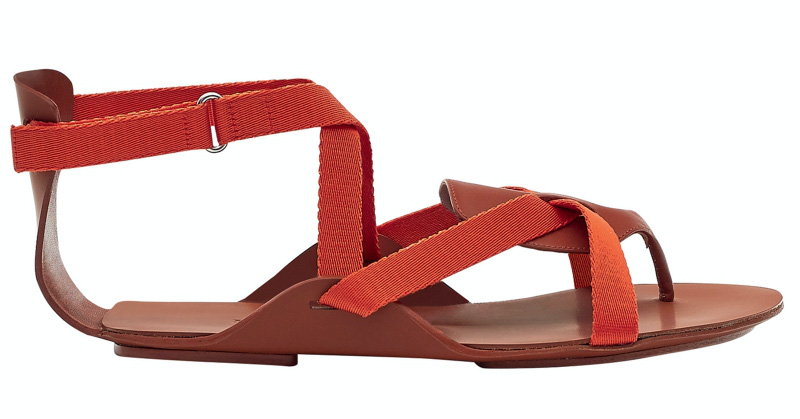 Những đ&ocirc;i sandals đế bệt d&agrave;nh cho c&aacute;c n&agrave;ng sợ độ cao - Ảnh 5.