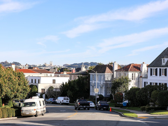 Loạt dinh thự bên vách đá giá hàng triệu USD ở San Francisco - Ảnh 9.