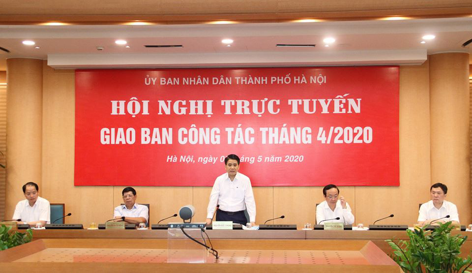 Chủ tịch H&agrave; Nội: T&ocirc;i biết c&oacute; ph&oacute; ph&ograve;ng om hồ sơ của doanh nghiệp tới 8 th&aacute;ng - Ảnh 1.