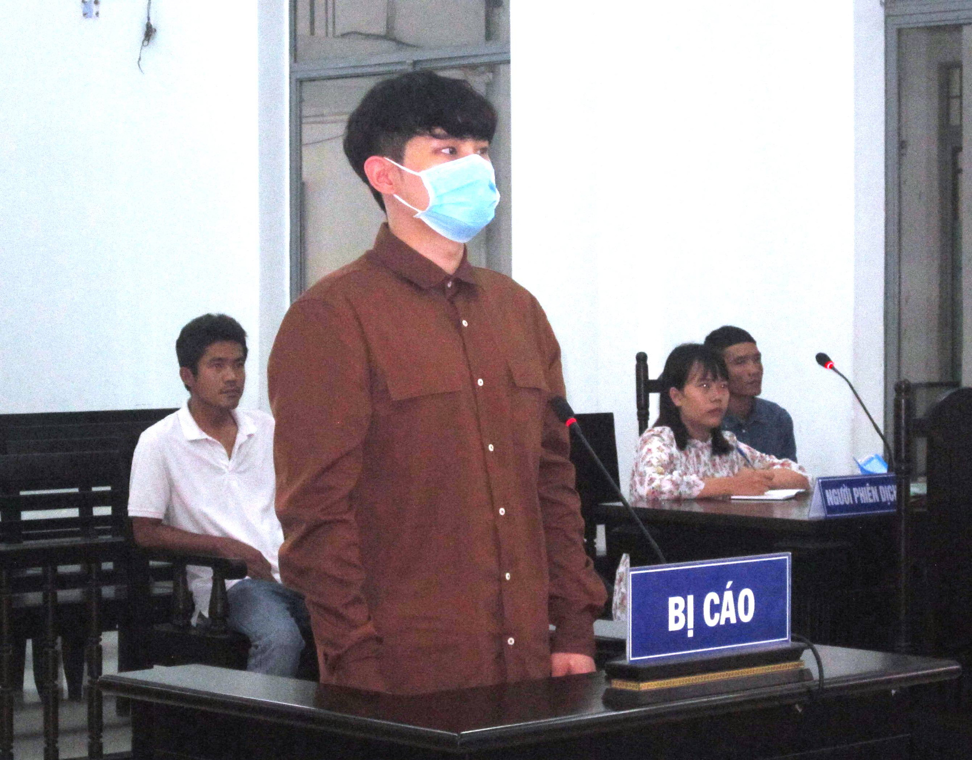 Thanh ni&ecirc;n người H&agrave;n Quốc t&ocirc;ng chết người rồi bỏ chạy - Ảnh 1.