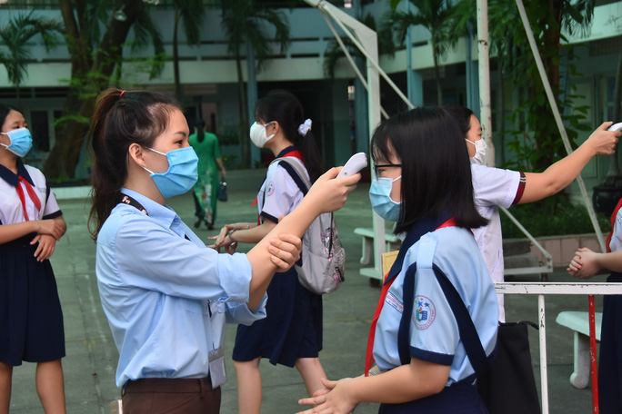 Bộ GD-ĐT yêu cầu không thực hiện giãn cách trong lớp học