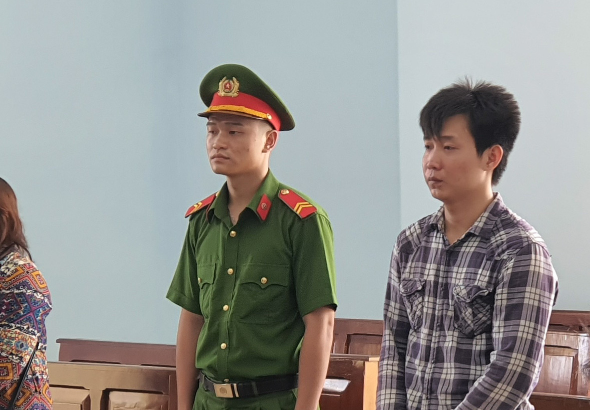 Thiếu niên 16 tuổi 17 lần quan hệ với "bạn gái" 12 tuổi