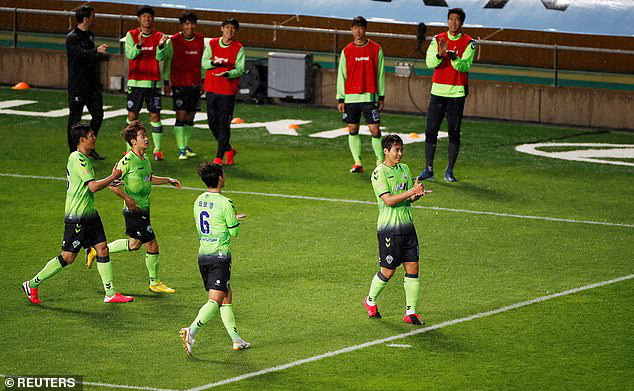 Sao 41 tuổi ghi b&agrave;n, Jeonbuk Motors thắng mở m&agrave;n K-League - Ảnh 3.