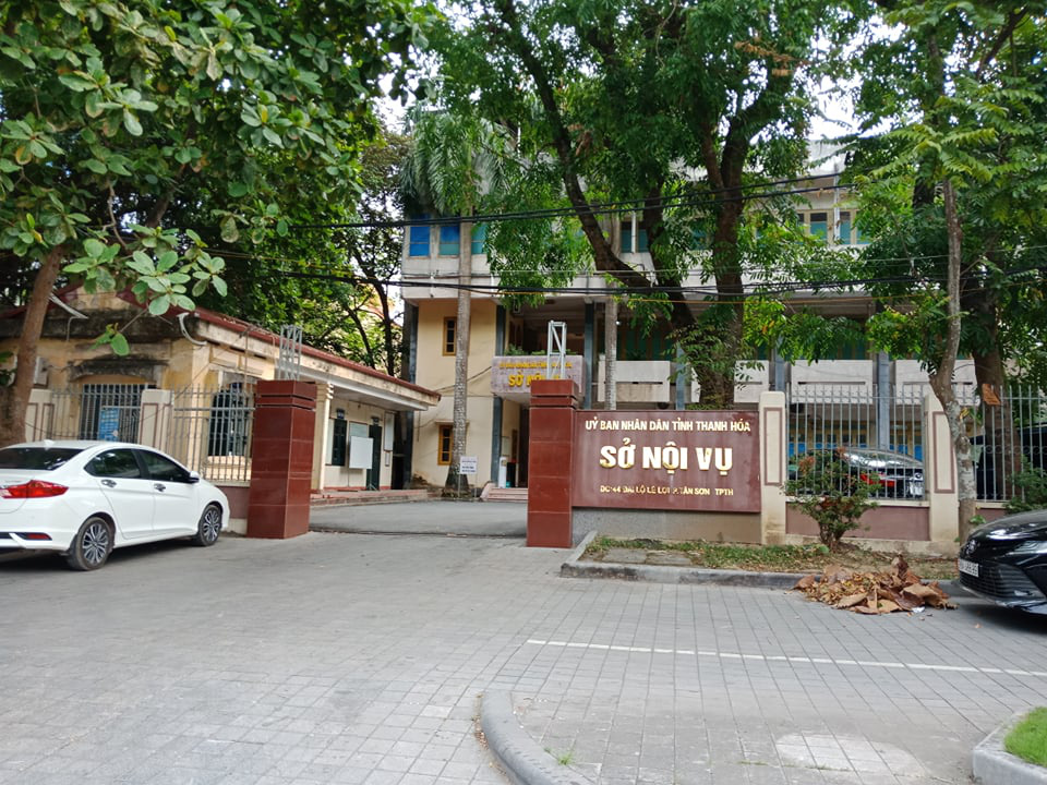 Trưởng phòng Sở Nội vụ Thanh Hóa đánh bài ăn tiền bị đình chỉ công tác
