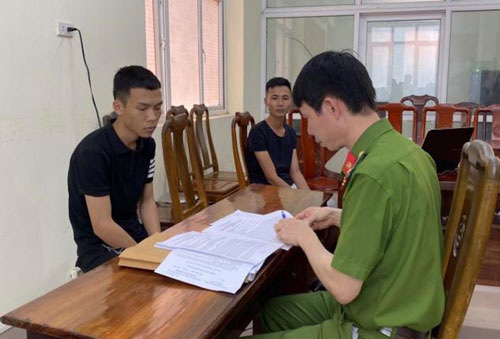 Học sinh lớp 12 cầm đầu nhóm lừa đảo hơn 10 tỉ đồng