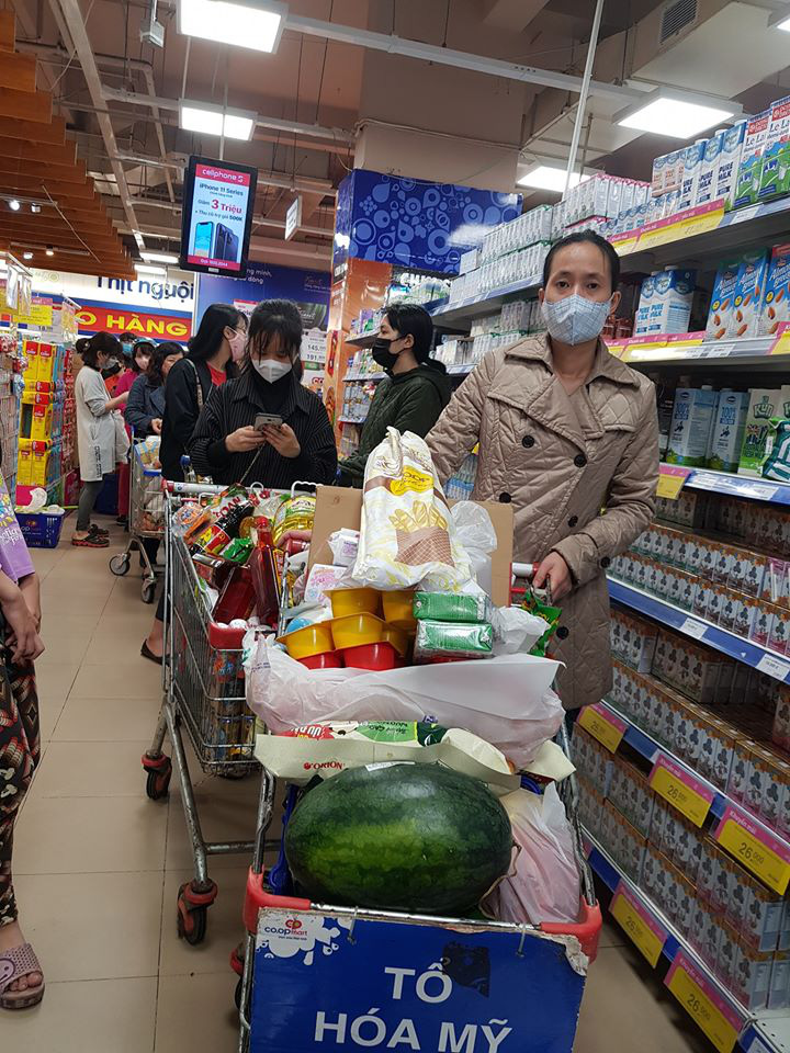 TP HCM chuẩn bị hơn 19.679 tỉ đồng h&agrave;ng Tết 2021 - Ảnh 1.