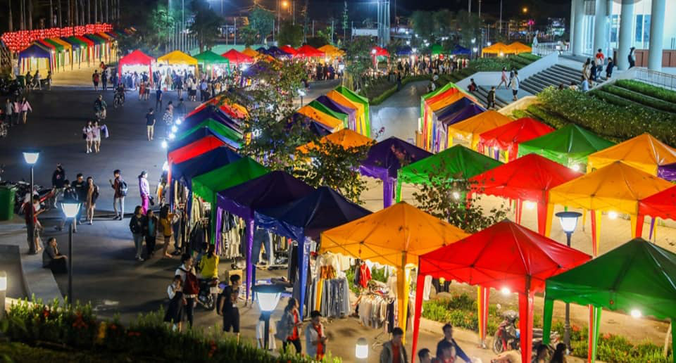 Foodcourt Nhà Văn hoá Sinh viên - làng Đại học Thủ Đức: Điểm đến an toàn sau dịch Covid! - Ảnh 8.