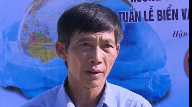 Vụ Phó chủ tịch huyện đánh bài ăn tiền: Vì sao xin ý kiến Thường vụ Tỉnh ủy?