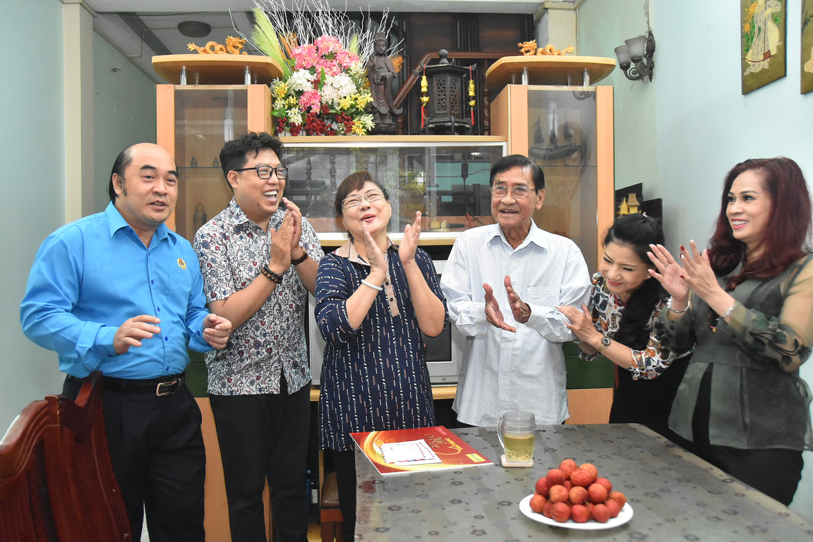 Mai V&agrave;ng nh&acirc;n &aacute;i thăm Chu Ph&aacute;c Vi&ecirc;n Nam H&ugrave;ng, Nhuận Điền Thanh T&uacute; v&agrave; qu&aacute;i kiệt T&ugrave;ng L&acirc;m - Ảnh 5.