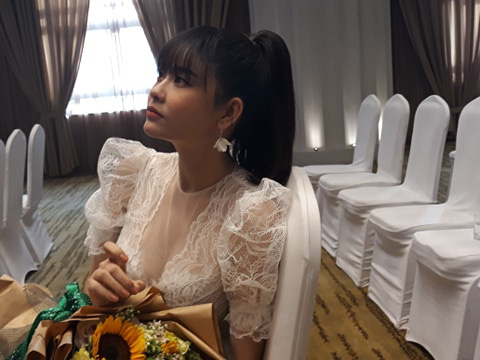 Trương Quỳnh Anh khóc nhiều ngày trở lại màn ảnh - Ảnh 1.