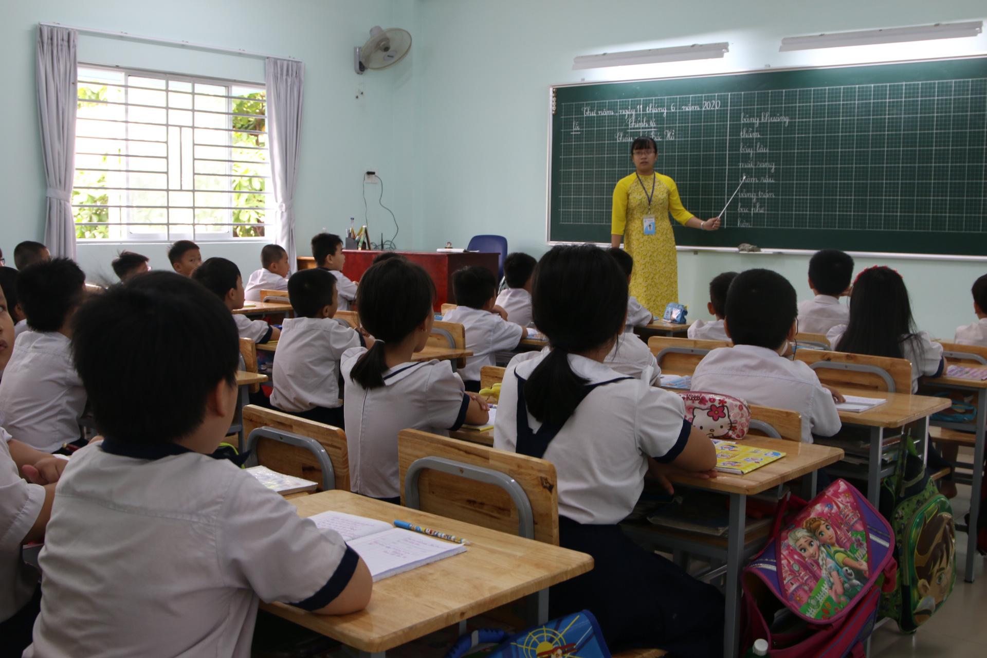 Quận 4 TP HCM c&oacute; 2 ng&ocirc;i trường mới - Ảnh 3.