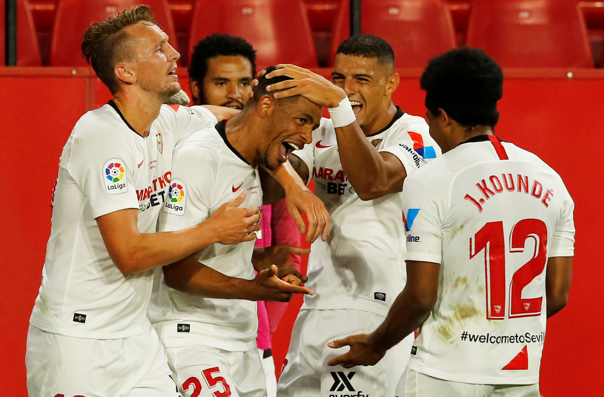 "Ronaldo Argentina" lập công, Sevilla thắng tưng bừng ngày La Liga trở lại