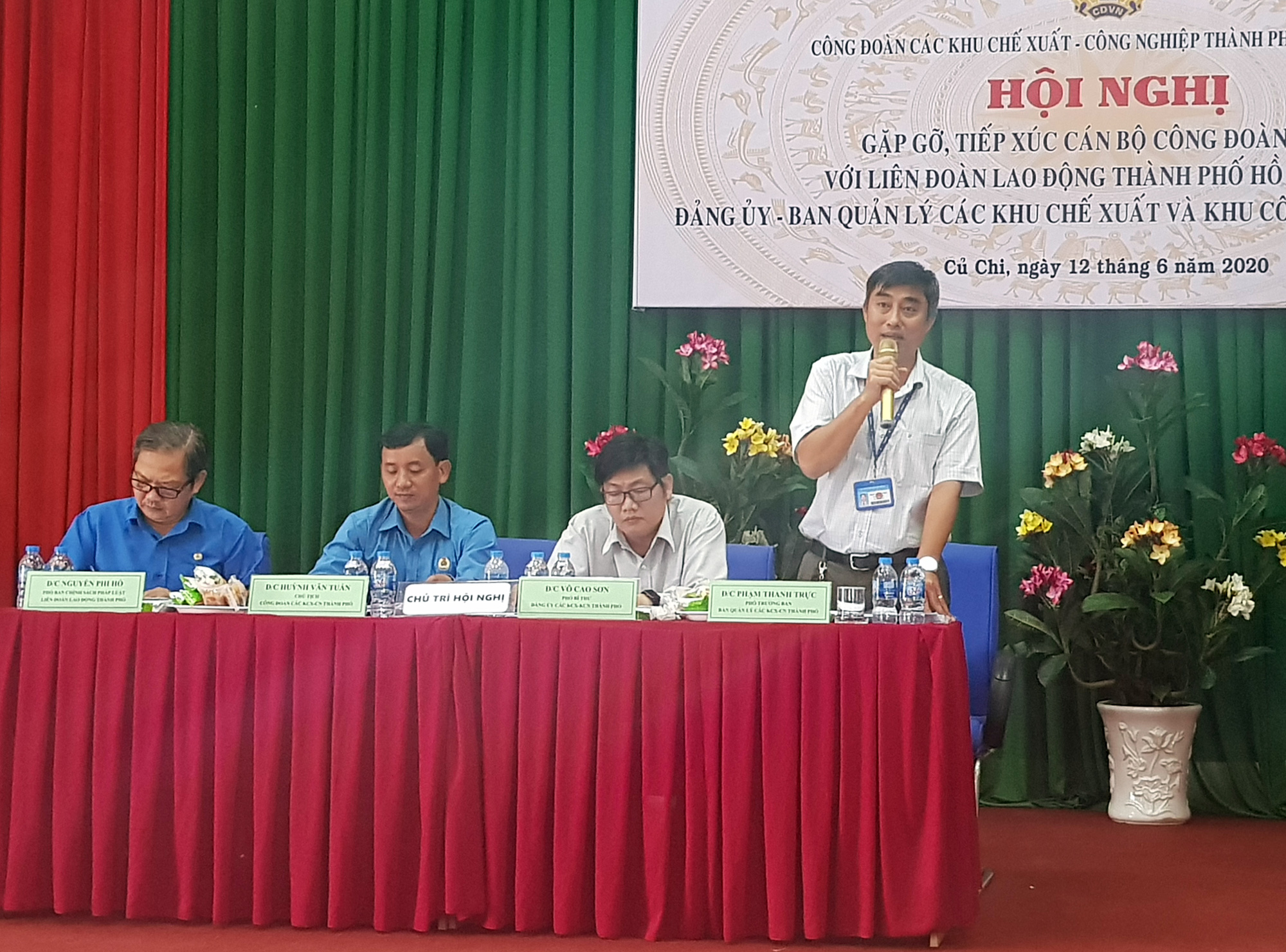 Nhiều doanh nghiệp lợi dụng dịch Covid-19 để sa thải công nhân