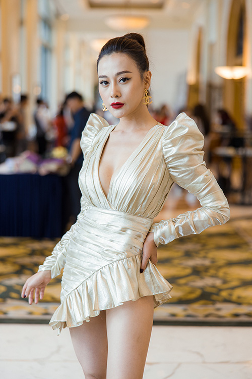 Phương Oanh l&ecirc;n s&oacute;ng VTV1 với Lựa chọn số phận - Ảnh 1.