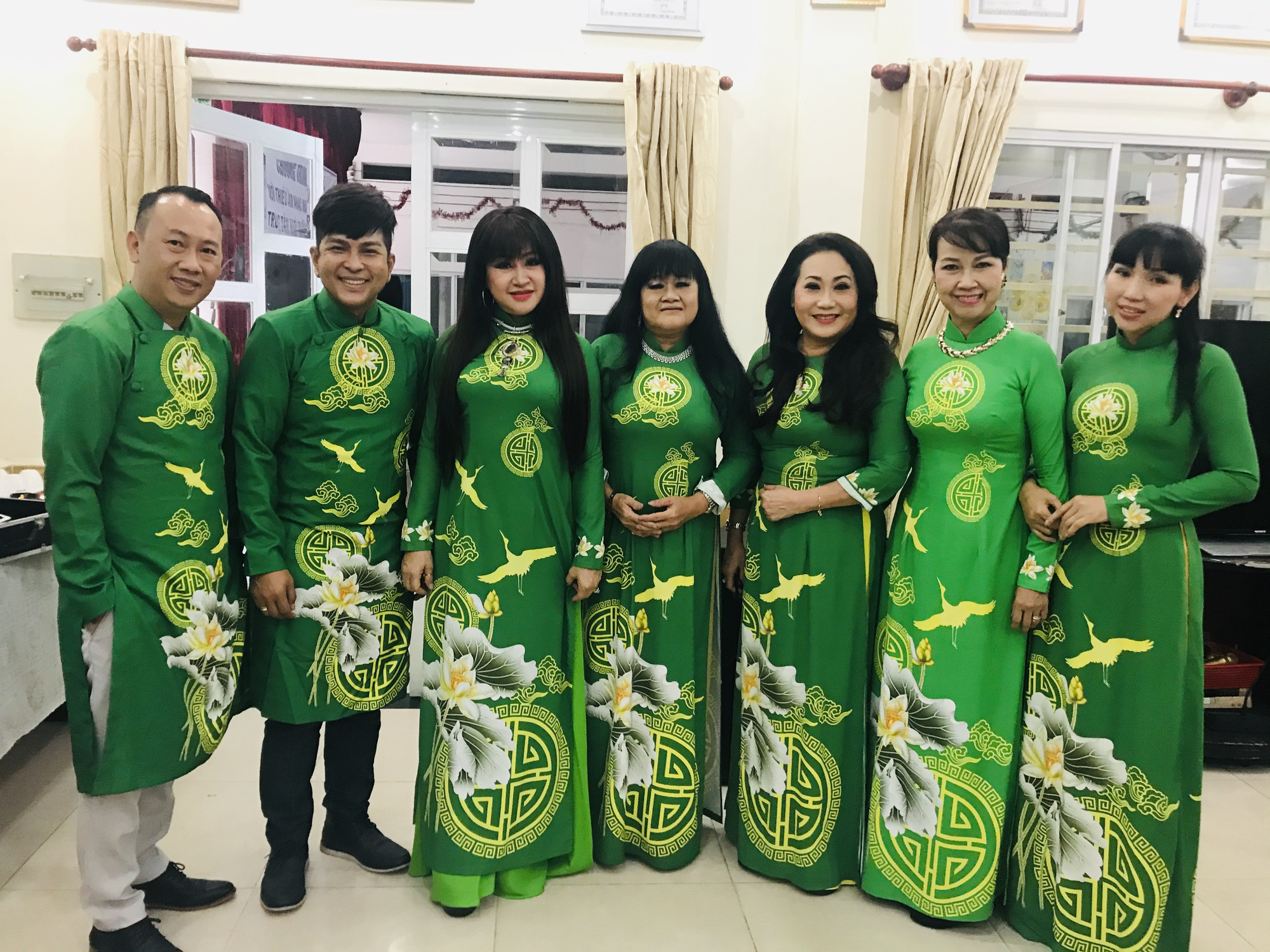 Nghệ sĩ Thanh Hằng đem tiếng hát đến trẻ em mồ côi - Ảnh 5.