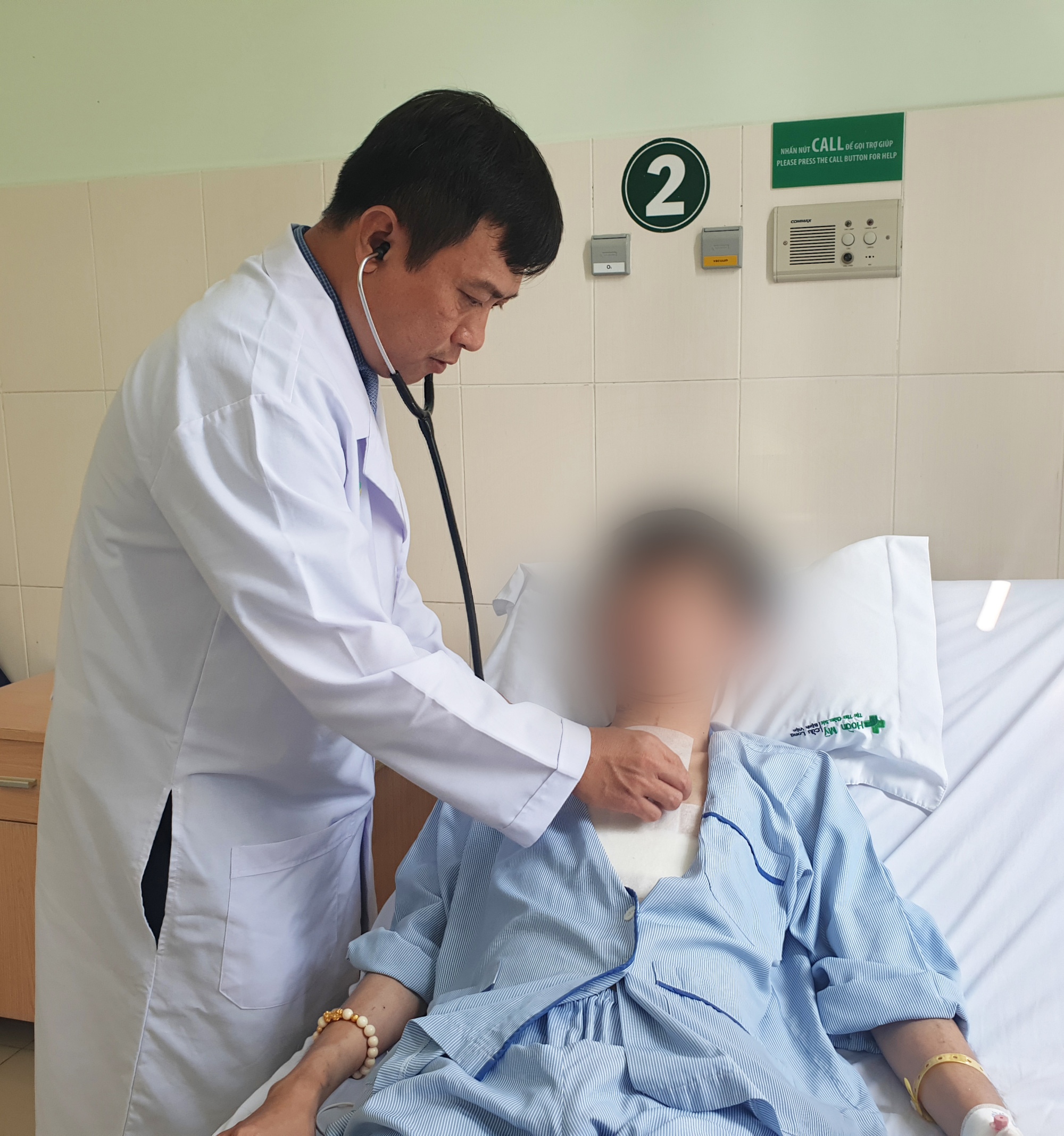 Bệnh viện bật b&aacute;o động khẩn để gi&agrave;nh lấy sự sống cho bệnh nh&acirc;n ngưng tim - Ảnh 2.