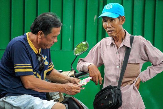 Không để hộ nghèo, cận nghèo phải vay tín dụng đen