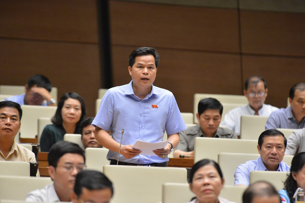 Quản lý cư trú làm khó người dân