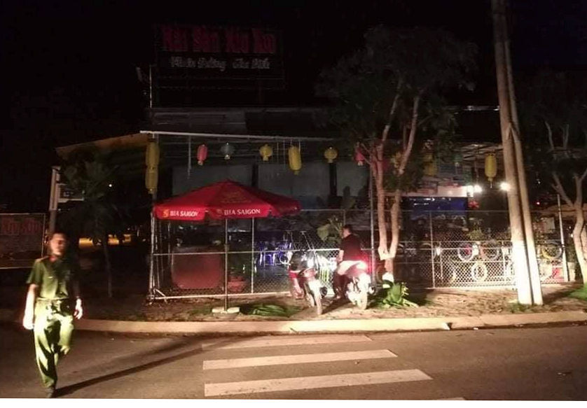 Rời bàn nhậu ra gặp đôi nam nữ lạ mặt, người đàn ông bị đâm tử vong