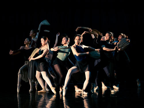 Cảm Truyện Kiều bằng ngôn ngữ ballet - Ảnh 1.