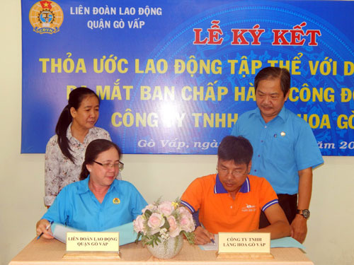 Người lao động được bảo đảm việc l&agrave;m, ph&uacute;c lợi - Ảnh 1.