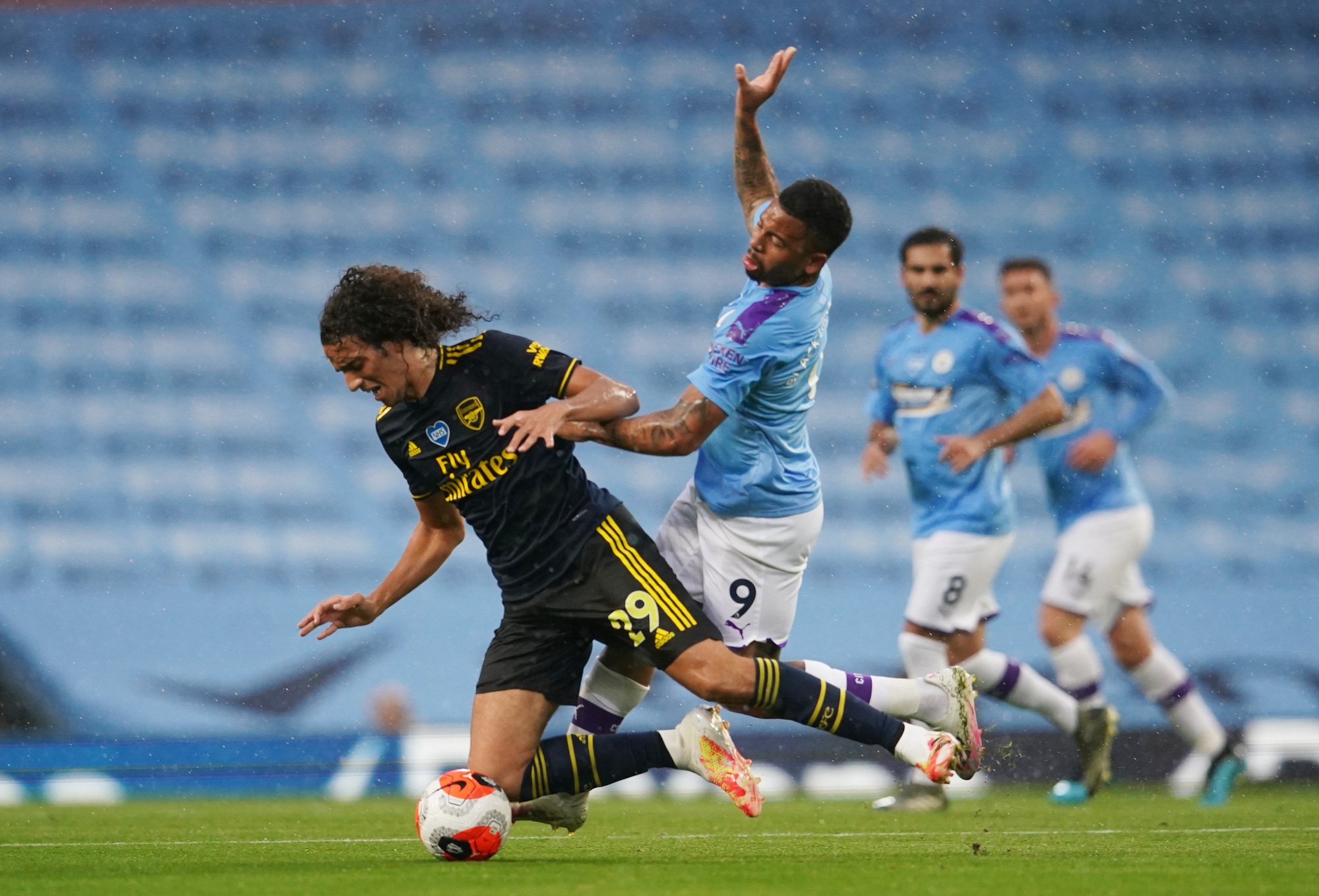 Thay người tệ hại, Arsenal thảm bại vì phản đồ trước Man City - Ảnh 1.