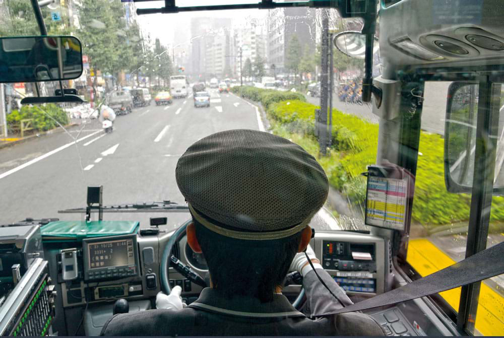 Người lái xe buýt ở Kyoto