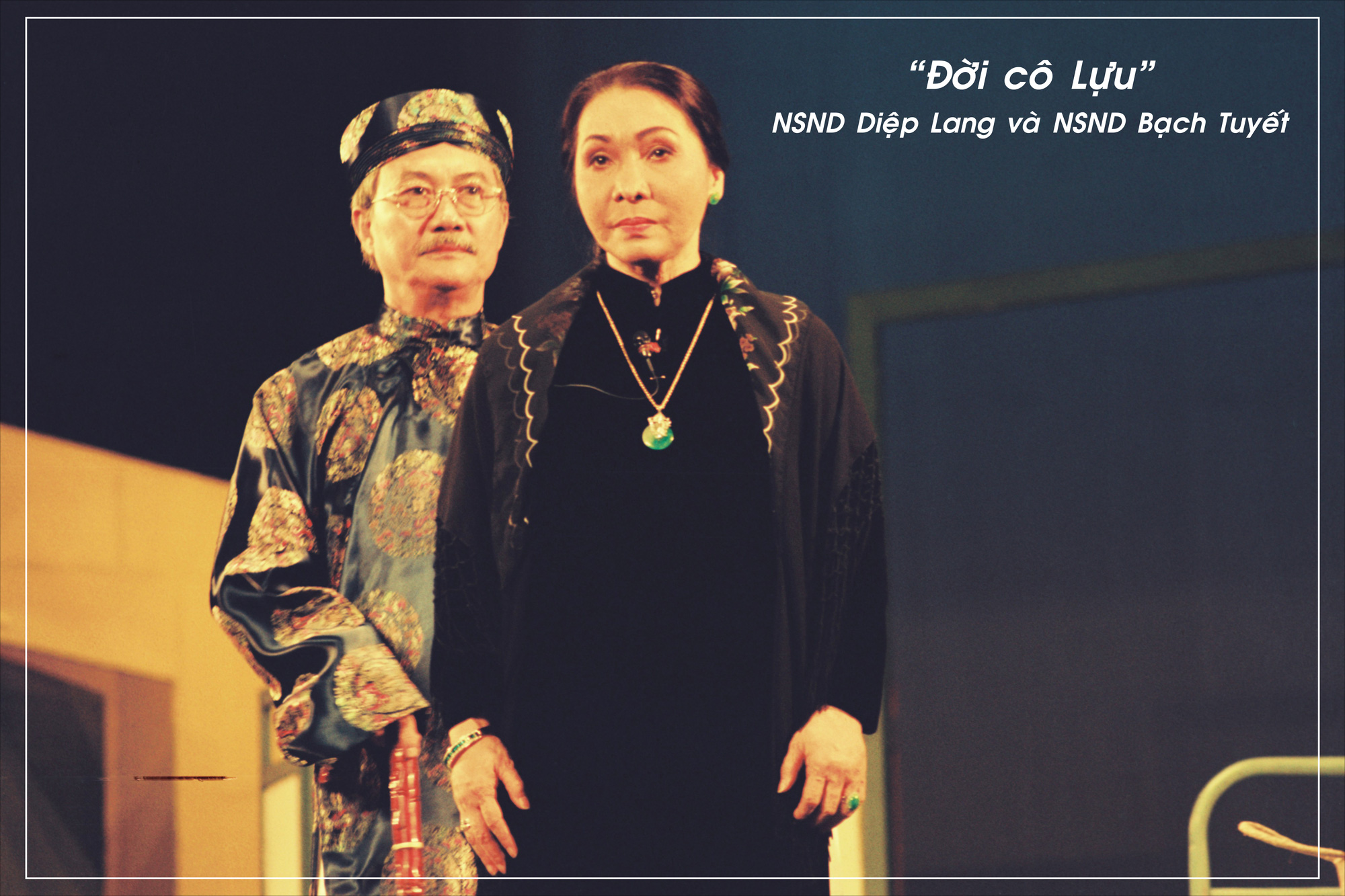 Kim Cương, Th&agrave;nh Lộc v&agrave; đ&ocirc;ng nghệ sĩ ng&ocirc;i sao đến với triển l&atilde;m Sắc m&agrave;u s&acirc;n khấu - Ảnh 19.