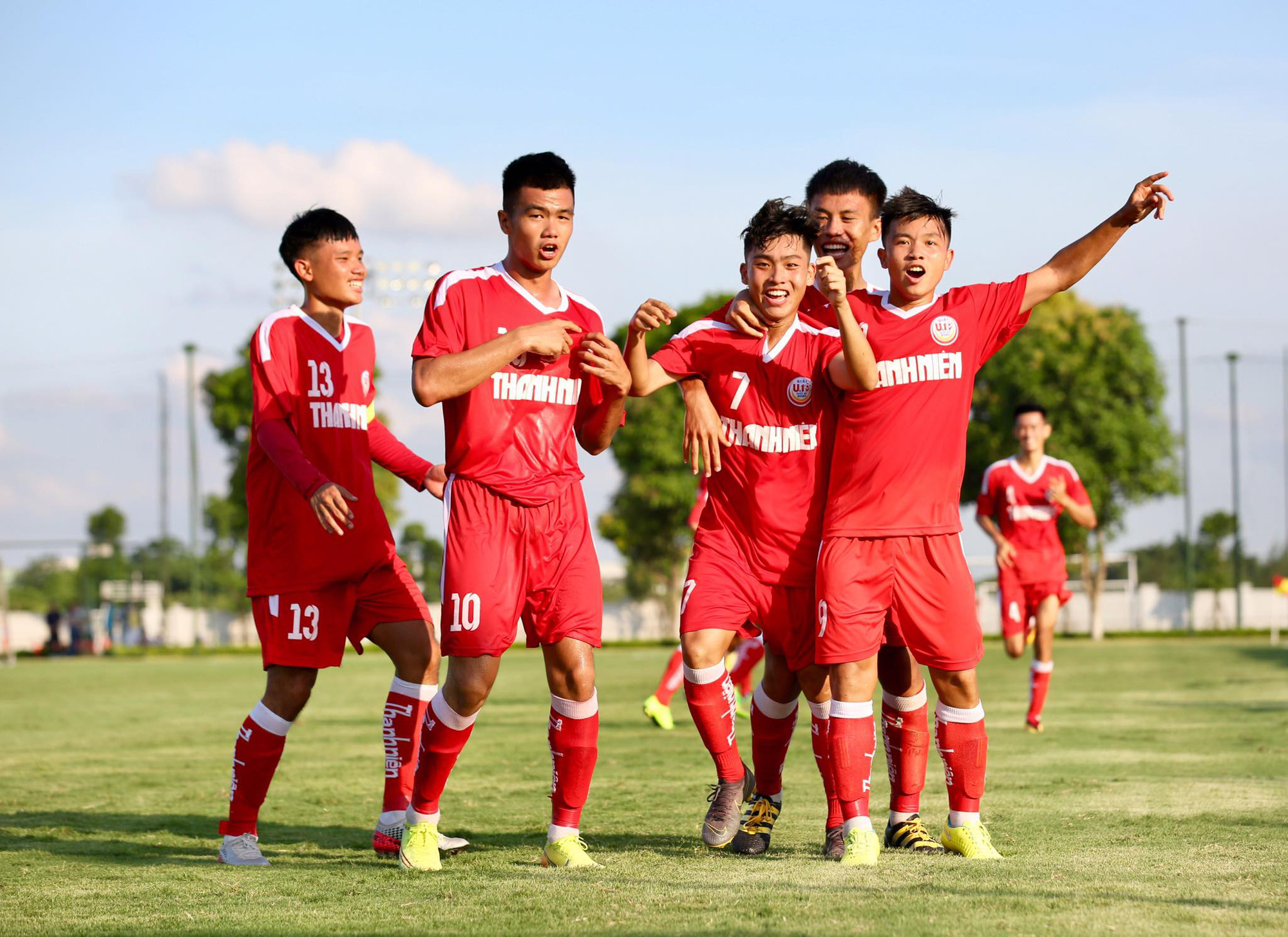 B.Bình Dương ngược dòng thắng kịch tính SLNA ngày ra quân VCK U19 Quốc gia 2020 - Ảnh 2.