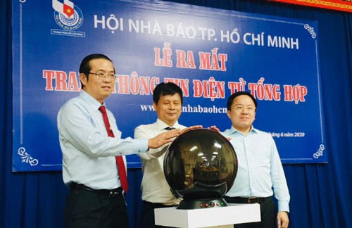 Hội Nh&agrave; b&aacute;o TP HCM ra mắt trang th&ocirc;ng tin điện tử - Ảnh 1.