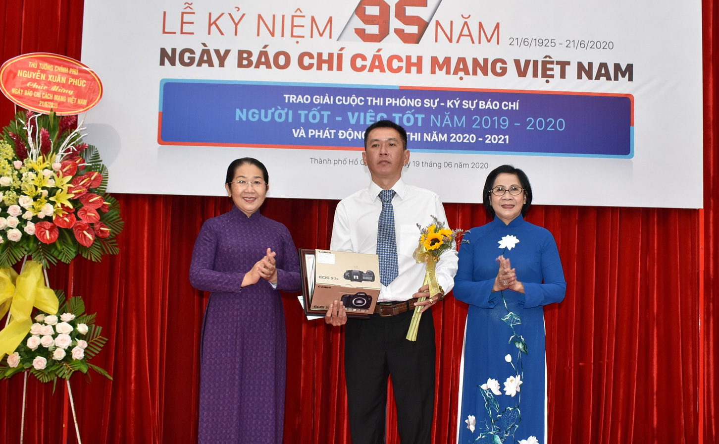 T&aacute;c phẩm về ch&acirc;n dung một nguy&ecirc;n l&atilde;nh đạo TP HCM đoạt giải nhất cuộc thi &ldquo;Người tốt - Việc tốt&rdquo; - Ảnh 1.