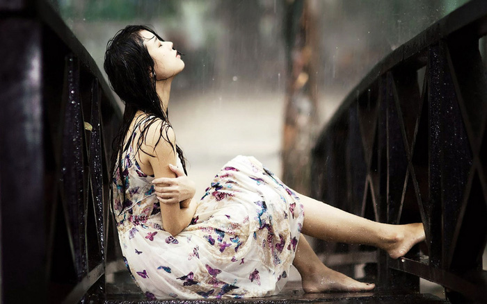 Nỗi đau đớn của người mẹ phải gọi điện khuy&ecirc;n con g&aacute;i bỏ thai - Ảnh 2.