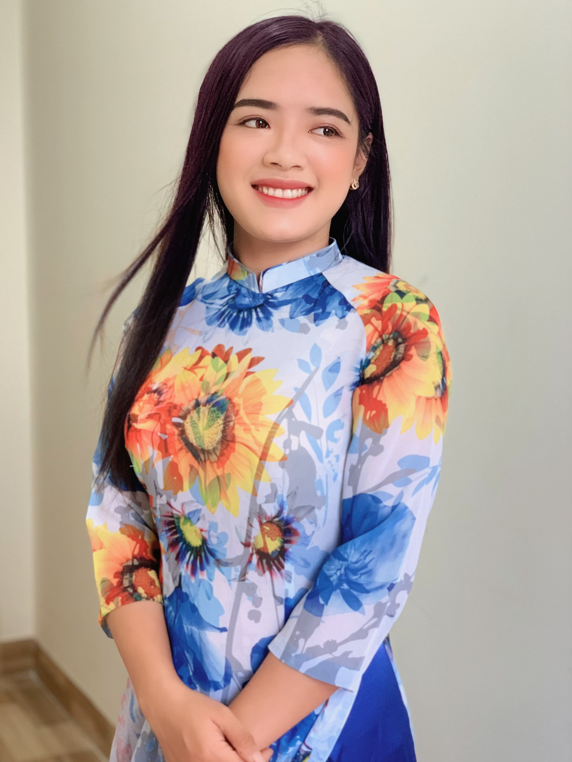 Ca sĩ L&yacute; &Aacute;nh Nguy&ecirc;n &ndash; duy&ecirc;n nợ d&ograve;ng nhạc d&acirc;n ca - Ảnh 4.